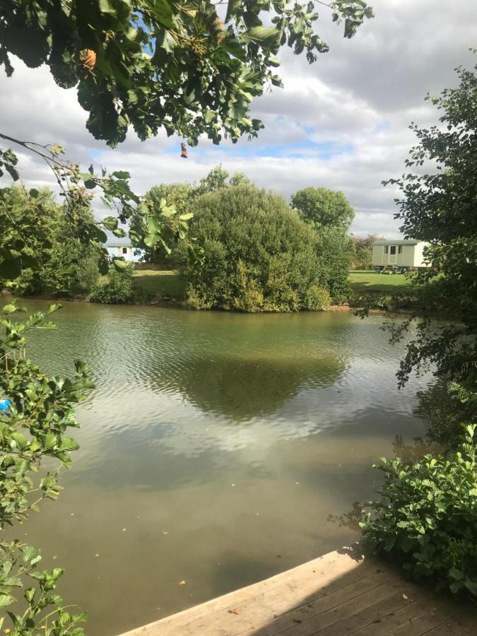 Elton Barn Fishery & Retreat Nottingham Luaran gambar